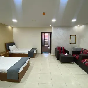 فندق Zuwwar, العقبة